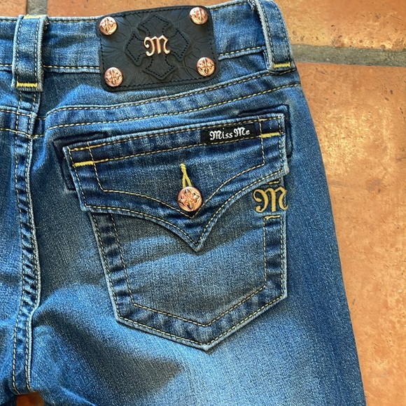 NWT Miss Me Signature Boot Jeans - Picture 5 of 11
